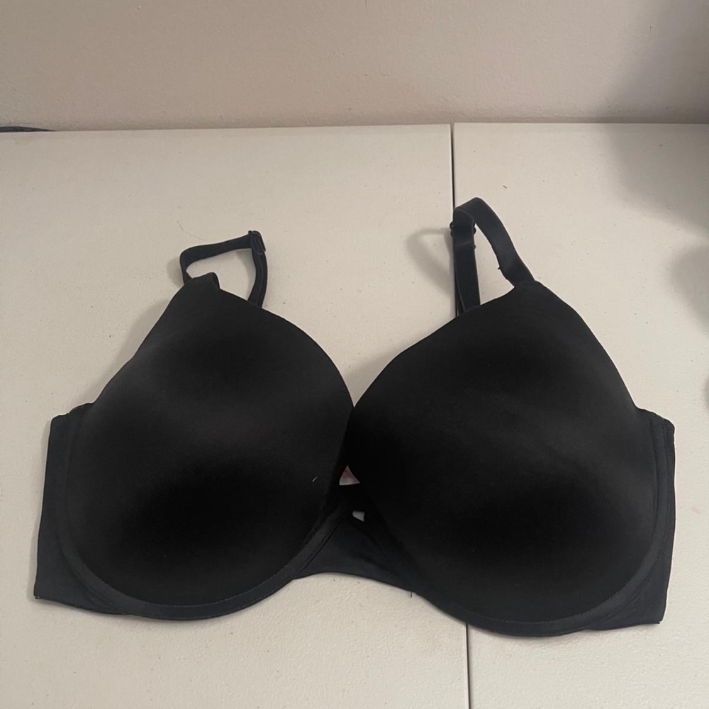 Victoria's Secret Black Padded T-Shirt Bra - Picture 1 of 3